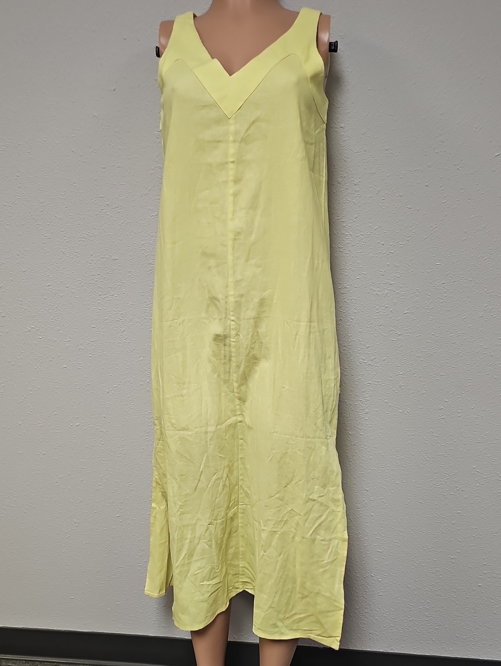 Dkny Pale Yellow V-Neck Slip Chemise